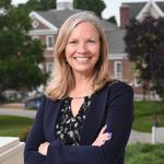 Profile Picture of Stacey Robertson (@wu.pres.robertson) on Instagram