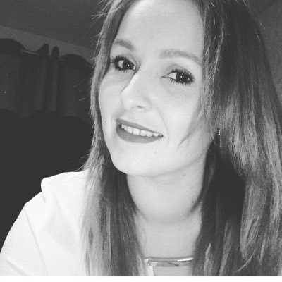 Profile Picture of Vicky Brett (@vickybrett2) on Twitter