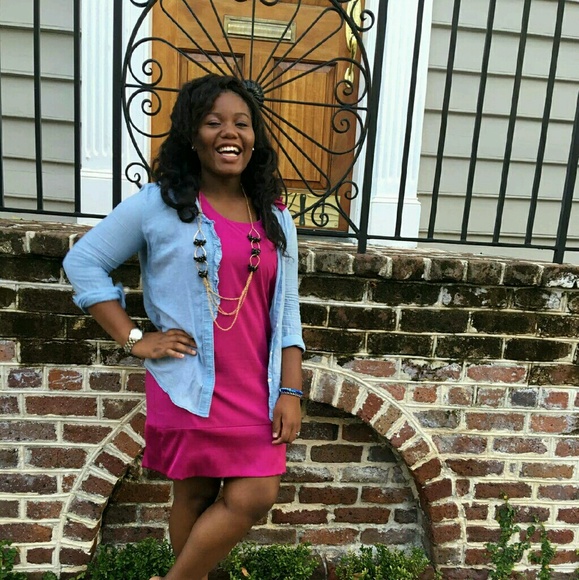 Profile Picture of Jada Speights (@jspeights) on Poshmark