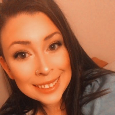 Profile Picture of Caitlyn Poole (@Caitlyn94063878) on Twitter