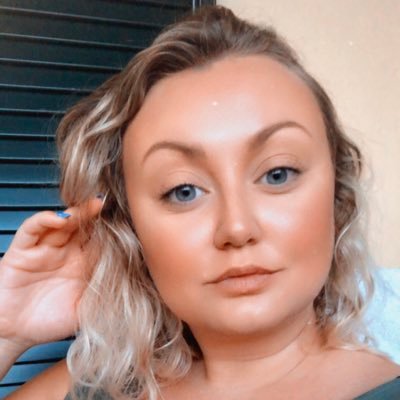 Profile Picture of Sophie Alice Adams (@sophiealicadams) on Twitter