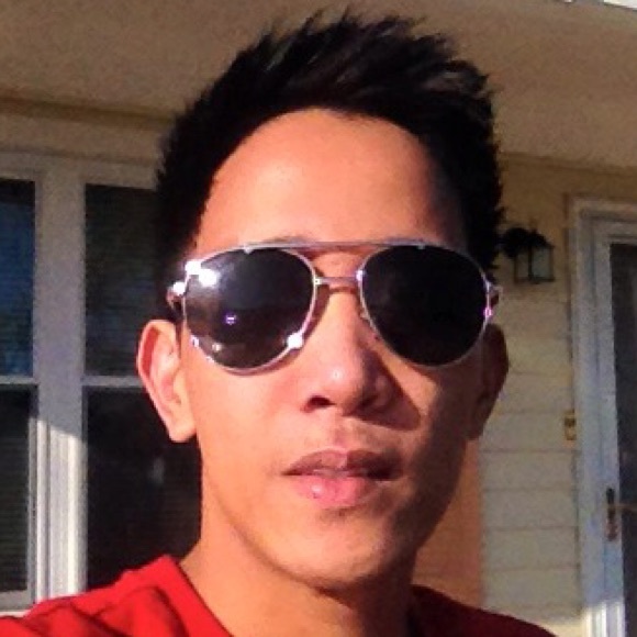 Profile Picture of Joseph Aquino (@singket13) on Poshmark