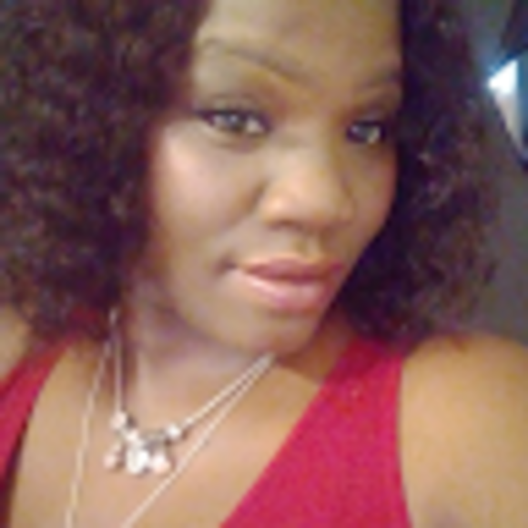 Profile Picture of Canisha Moore (@nishasteve2003) on Poshmark