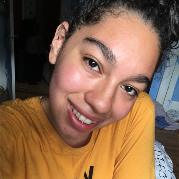Profile Picture of Briana Hidalgo (@briana_81) on Poshmark