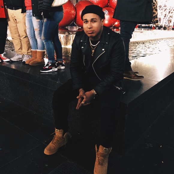 Profile Picture of Joshua Nieves (@nerddash) on Poshmark