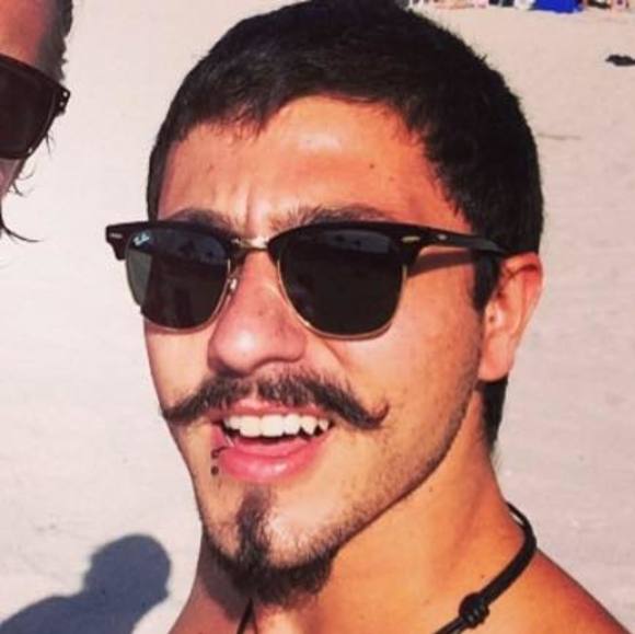 Profile Picture of Giancarlo Sameli (@gigesever) on Poshmark