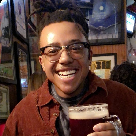 Profile Picture of Justin Fink (@justy815) on Poshmark