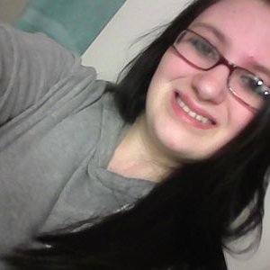 Profile Picture of Amy Thornton (@AmyThor3301) on Twitter