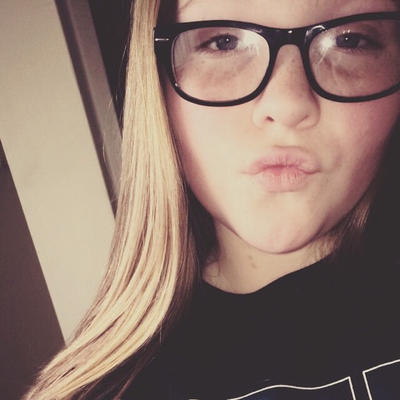 Profile Picture of Lena Ebersole (@lenaebersole) on Poshmark