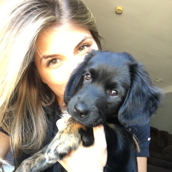 Profile Picture of Taylor Grudoski (@taysmith_41) on Poshmark