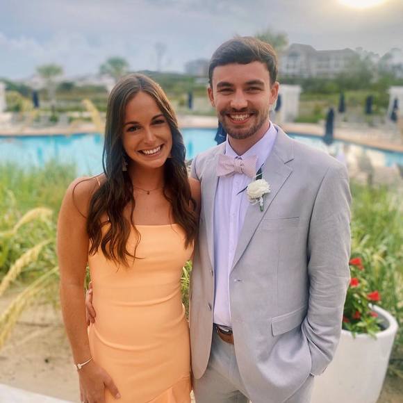 Profile Picture of Lauren Brewer (@lilbrew97) on Poshmark