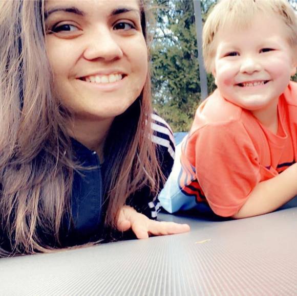 Profile Picture of Carly Devine (@teamgrl314) on Poshmark