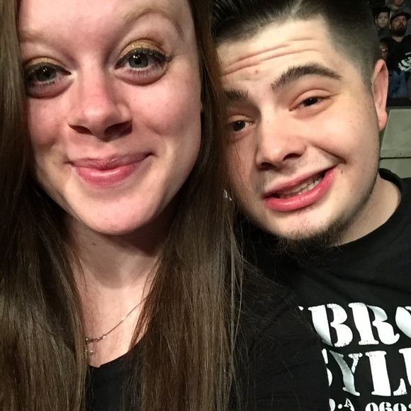 Profile Picture of Brianna Staskal (@britay03) on Poshmark