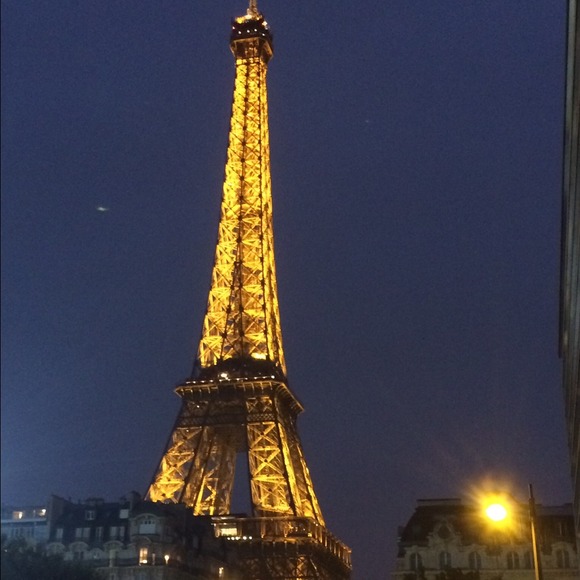 Profile Picture of Sue Lequier (@suelequier) on Poshmark