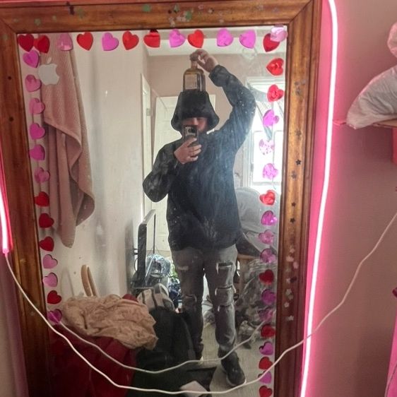 Profile Picture of Jason (@deez_nut7) on Tiktok