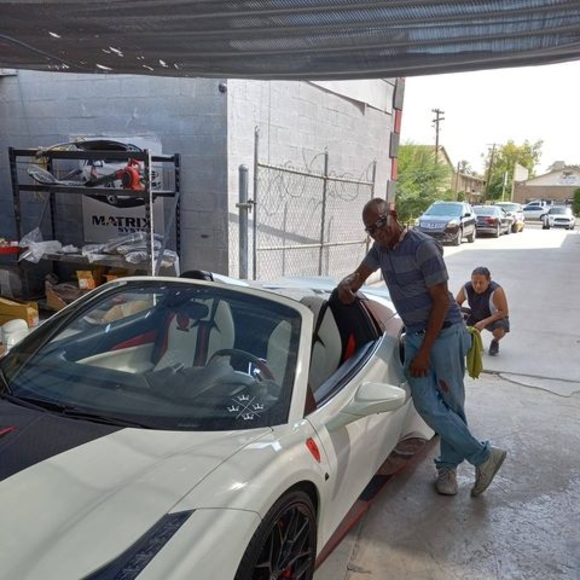 Profile Picture of Herminio Famora (@herminiofamora8) on Poshmark