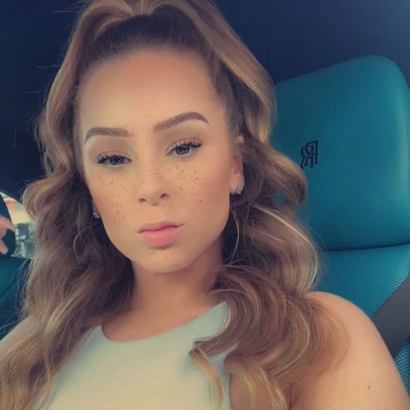Profile Picture of Jessica Wilkin (@jessikawilk) on Poshmark