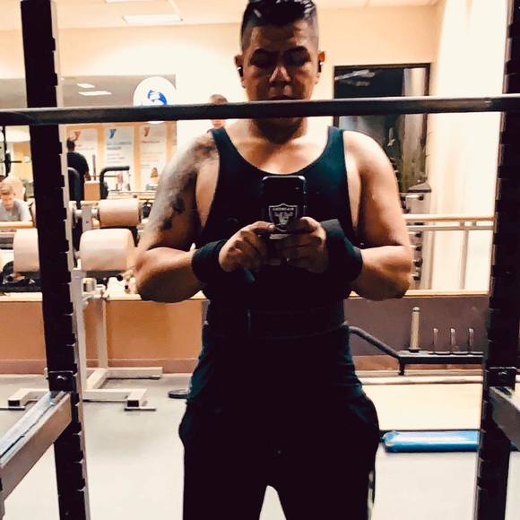 Profile Picture of Jovanny Torres (@usuarez30) on Poshmark