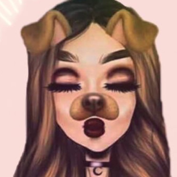 Profile Picture of Jessica Stapleton (@jessiranae) on Poshmark