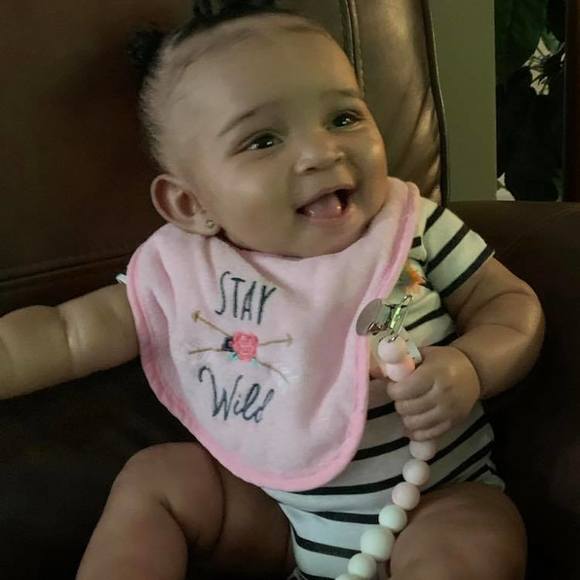 Profile Picture of Sandra Moses smith (@smsand38) on Poshmark