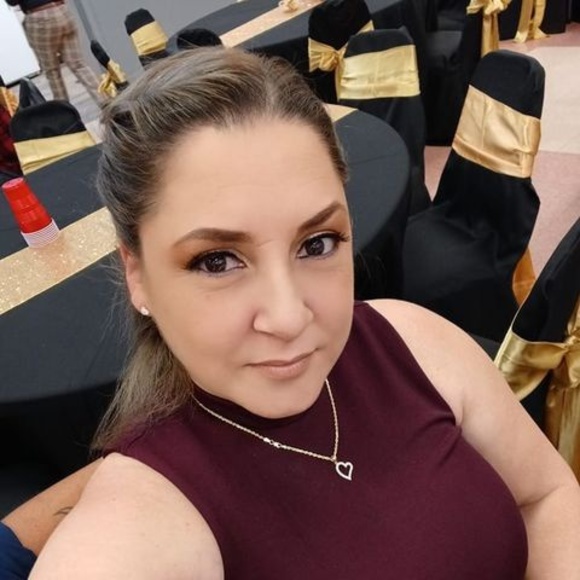 Profile Picture of Donaisy Bebert (@donaisybebert) on Poshmark