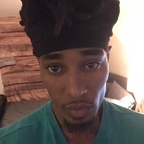 Profile Picture of Ralphael Bennett (@ralphy289900) on Poshmark