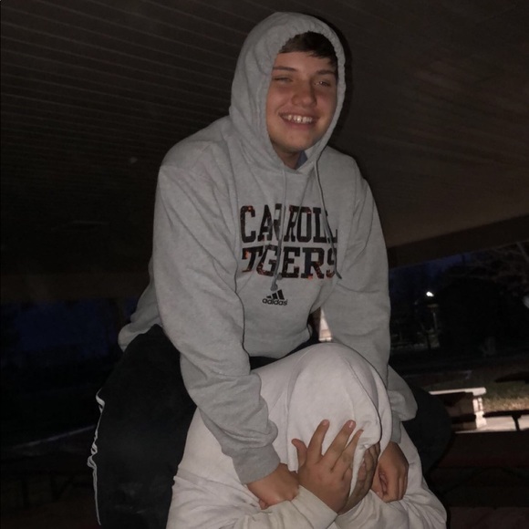 Profile Picture of Seth Randolph (@sethrandy0706) on Poshmark