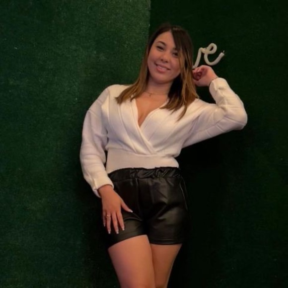 Isabella Fallat - Poshmark Profile Picture of Isabella Fallat (@isabellafallat) on Poshmark