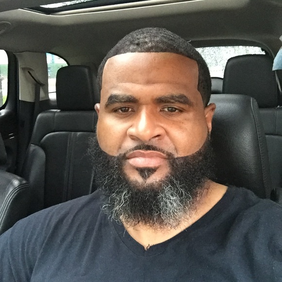 Profile Picture of Gregory Scott (@faithful78) on Poshmark