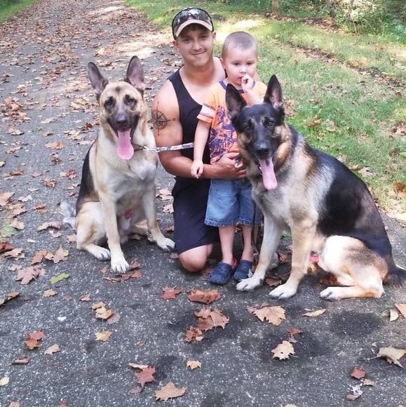 Profile Picture of Cody Schworm (@cschwormy) on Poshmark