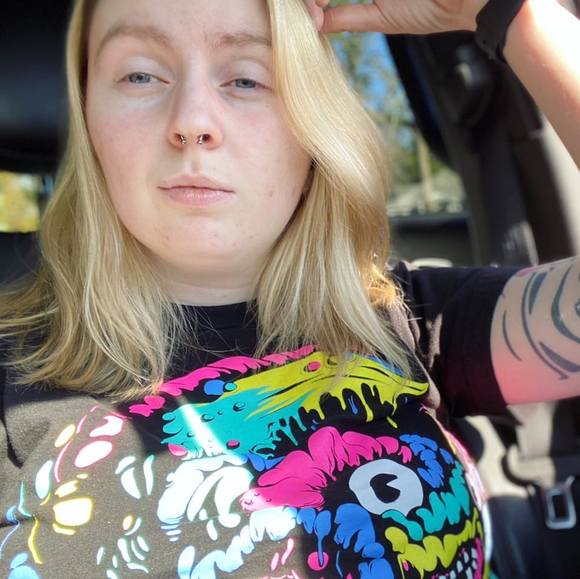 Profile Picture of Katie Krummenacker (@katiekrumbcake7) on Poshmark