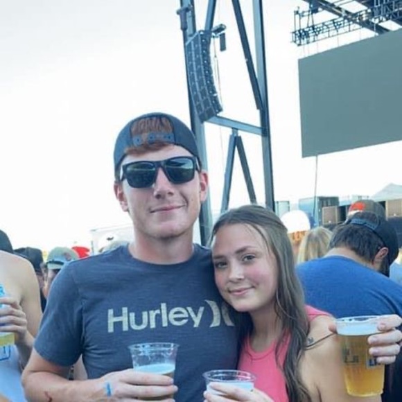 Profile Picture of Kallie Schumacker (@kallieschumacke) on Poshmark