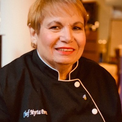 Profile Picture of Myrta Perez-Toledo (@MyrtaToledo) on Twitter
