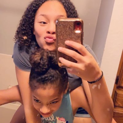 Profile Picture of Mona Lisa Hacker (@hacker_mona) on Twitter