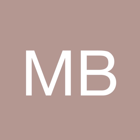 Profile Picture of Melissa Borror (@melissaborror13) on Poshmark