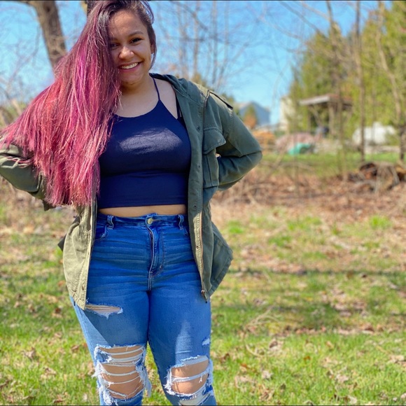 Cierra Lester - Poshmark Profile Picture of Cierra Lester (@cierra_01) on Poshmark