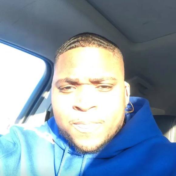 Profile Picture of Darryll Pointer jr. (@blackbear7676) on Poshmark