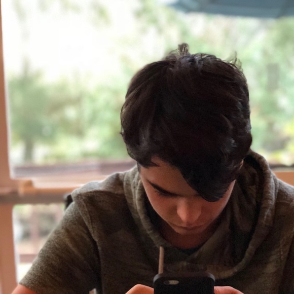 Profile Picture of Robert Vincik (@robertvincik1) on Poshmark