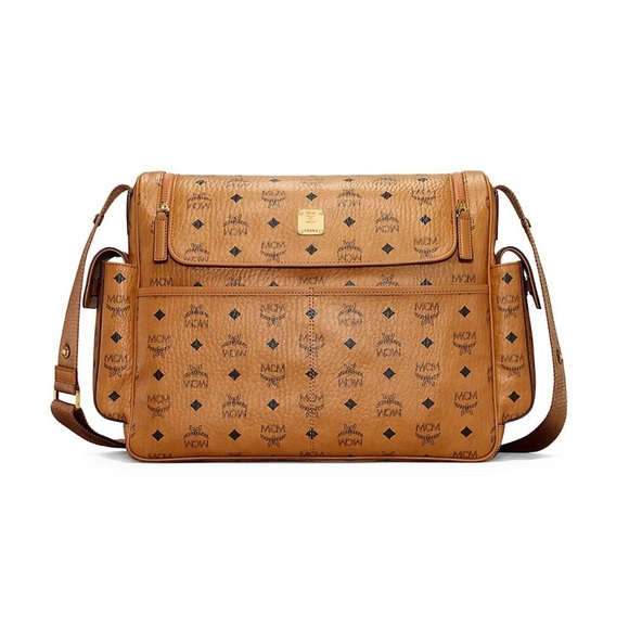 Profile Picture of Raven Perry (@nevarpxo) on Poshmark