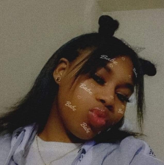 Profile Picture of Kerianna ThÃ¸rntÃ¸n (@keriannat) on Poshmark