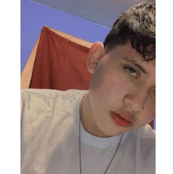 Profile Picture of Gustavo Campos (@gustavou446) on Poshmark