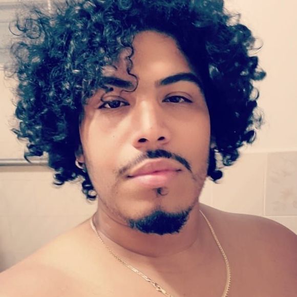 Profile Picture of Steven Mickle (@stevenmickle) on Poshmark