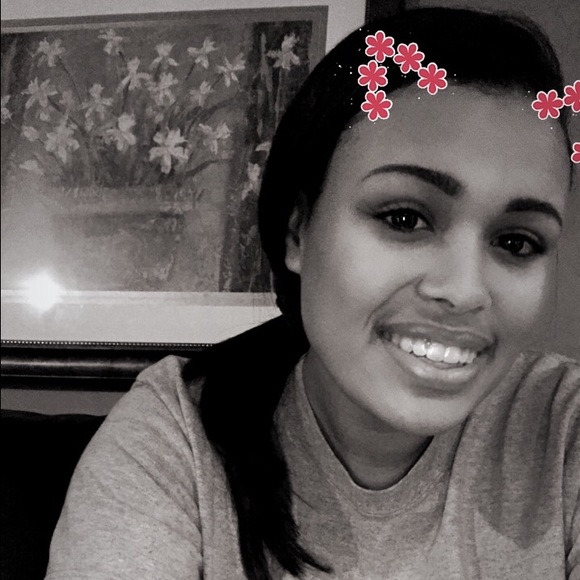 Profile Picture of Kennedy Cornick (@kennedycornick) on Poshmark