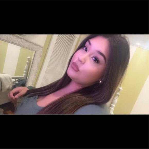 Profile Picture of Adreanna Heisel (@adreannaheisel) on Poshmark