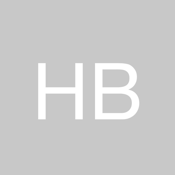 Profile Picture of Halina Bergante (@halinabergante) on Poshmark