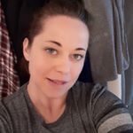 Profile Picture of Jennifer Pymm (@sweetlystrangeart) on Instagram