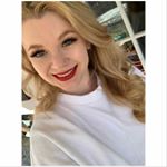 Profile Picture of ʟᴀᴜʀᴇɴ ᴍɪʟʟᴇʀ | ʜᴀɪʀ (@laaurenmillerhair) on Instagram