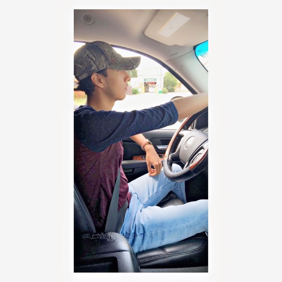 Profile Picture of Eduardo Ortega (@ortegaeddie) on Poshmark