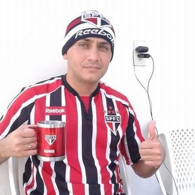 Profile Picture of Tony Soares (@tonysoares32) on Twitter