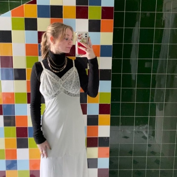 Profile Picture of Sarah Vanfossen (@s_vanfossen) on Poshmark